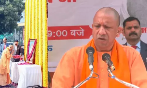 Lucknow: मुख्यमंत्री ने नेताजी को याद कर जताया सम्मान Lucknow: मुख्यमंत्री ने नेताजी को याद कर जताया सम्मान