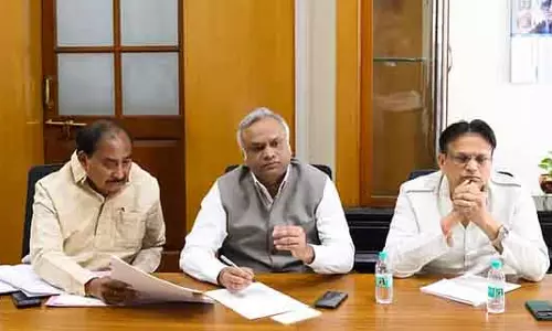 Budget : मंत्री प्रियांक ने विधायकों से मुलाकात की