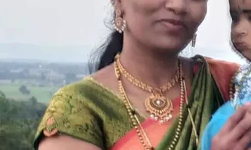 Holehonnur : नहर में बहकर आए दो और शव मिले Holehonnur : नहर में बहकर आए दो और शव मिले