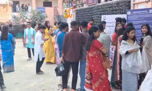 Assam में सरस्वती पूजा की धूम, शैक्षणिक संस्थानों में रही चहल-पहल