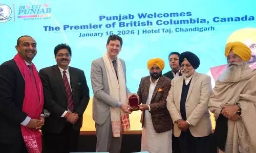 PAU के अधिकारियों और कनाडाई प्रतिनिधिमंडल ने सहयोग के लिए रोडमैप पर चर्चा की PAU के अधिकारियों और कनाडाई प्रतिनिधिमंडल ने सहयोग के लिए रोडमैप पर चर्चा की