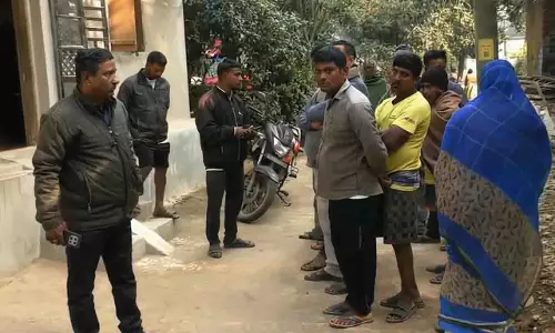 Kendrapada: महिला ने कहा, जन्म के बाद बेटी को मारने की कोशिश की गई