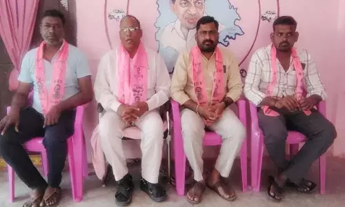 किसानों को तुरंत आश्वासन दिया जाना चाहिए: Tadikonda Seethaiah किसानों को तुरंत आश्वासन दिया जाना चाहिए: Tadikonda Seethaiah