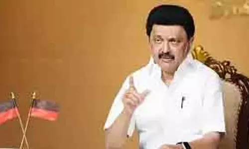 Tamil Nadu में सियासी घमासान: स्टालिन बोले- दिल्ली के अहंकार के आगे नहीं झुकेंगे Tamil Nadu में सियासी घमासान: स्टालिन बोले- दिल्ली के अहंकार के आगे नहीं झुकेंगे