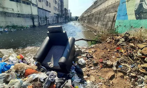 नागरिकों की लापरवाही: डंपिंग यार्ड बने Hyderabad के नाले; मूसी नदी का दम घुट रहा
