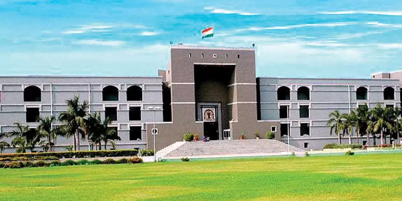 Ahmedabad: पुजारी की याचिका पर HC का इनकार