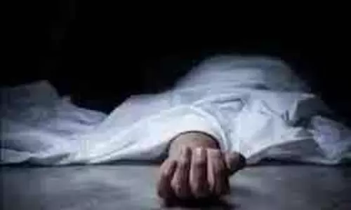 Parvathipuram मान्यम में सनसनी: घर में मृत मिले एक ही परिवार के तीन सदस्य Parvathipuram मान्यम में सनसनी: घर में मृत मिले एक ही परिवार के तीन सदस्य