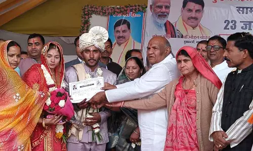 Ichhawar: राजस्व मंत्री वर्मा ने बदलाव को अंतिम व्यक्ति तक पहुँचाने पर जोर दिया