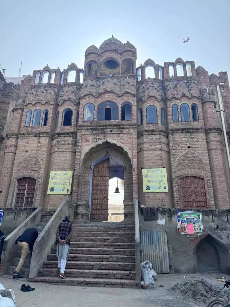 Sirsa: डेरा बाबा सरसाई नाथ मंदिर के जरिए शहर की विरासत की झलक Sirsa: डेरा बाबा सरसाई नाथ मंदिर के जरिए शहर की विरासत की झलक