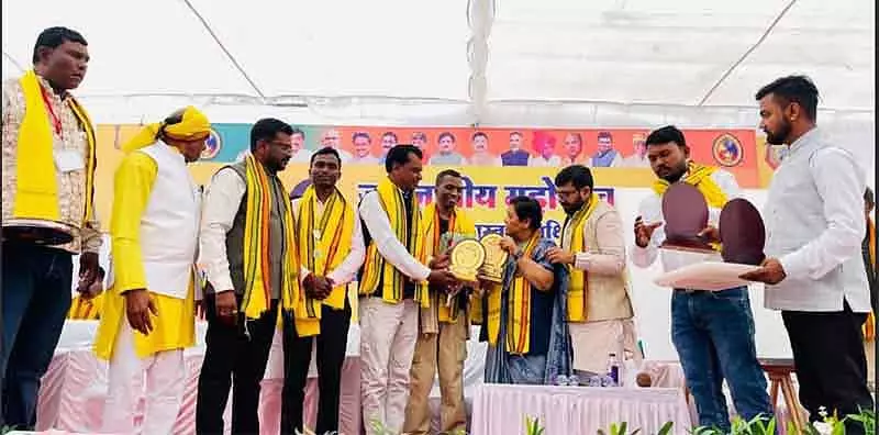 MP : छिंदवाड़ा में जनजातीय परिचय महोत्सव में 200 से अधिक युवाओं ने भाग लिया MP : छिंदवाड़ा में जनजातीय परिचय महोत्सव में 200 से अधिक युवाओं ने भाग लिया