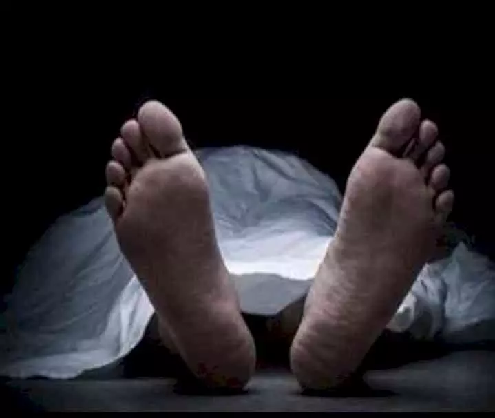 Borivali: 10वीं मंज़िल से गिरकर 24 वर्षीय AC टेक्नीशियन की मौत, रिपेयर के दौरान हादसा Borivali: 10वीं मंज़िल से गिरकर 24 वर्षीय AC टेक्नीशियन की मौत, रिपेयर के दौरान हादसा