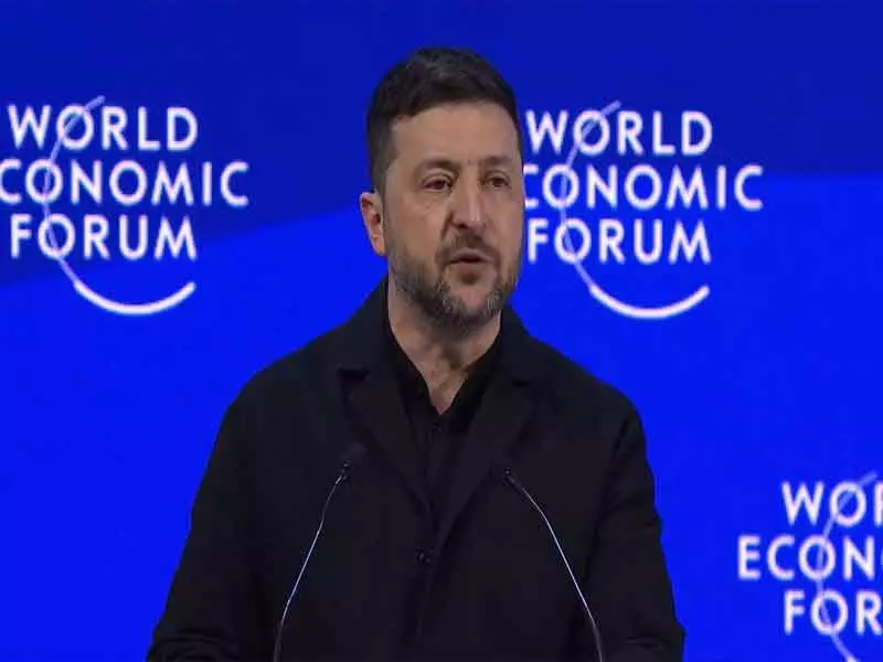 Zelenskyy ने कहा, यूएई में अमेरिका, यूक्रेन और रूस की त्रिपक्षीय बैठक होगी Zelenskyy ने कहा, यूएई में अमेरिका, यूक्रेन और रूस की त्रिपक्षीय बैठक होगी