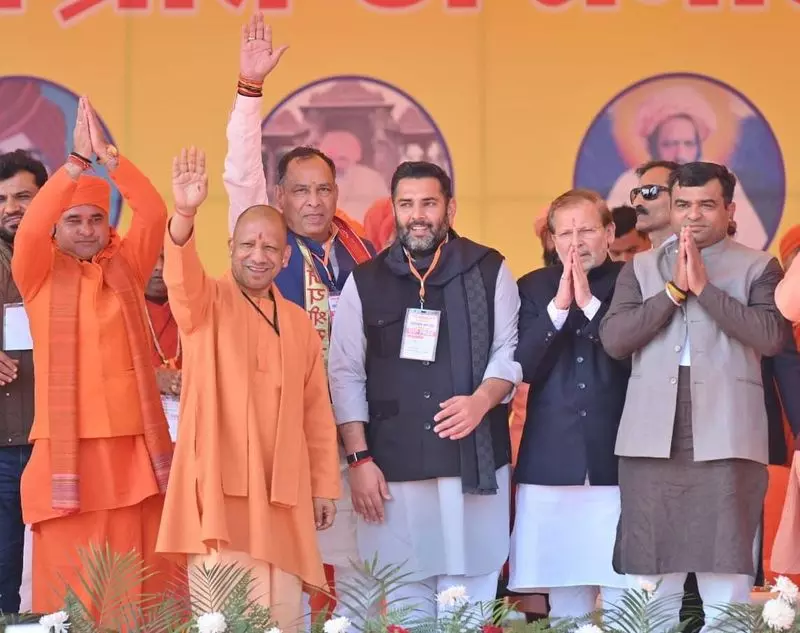 नशीली दवाओं के खिलाफ जन जागरूकता अभियान शुरू करें UP सीएम योगी नशीली दवाओं के खिलाफ जन जागरूकता अभियान शुरू करें UP सीएम योगी