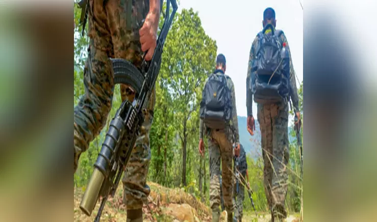 माओवादियों से फिर हुई मुठभेड़, एक महिला नक्सली की मौत माओवादियों से फिर हुई मुठभेड़, एक महिला नक्सली की मौत