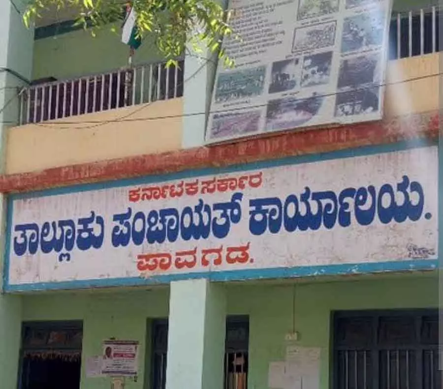पर्याप्त जानकारी की कमी, तकनीकी समस्याएं: ई-अकाउंट्स के लिए लगातार संघर्ष पर्याप्त जानकारी की कमी, तकनीकी समस्याएं: ई-अकाउंट्स के लिए लगातार संघर्ष