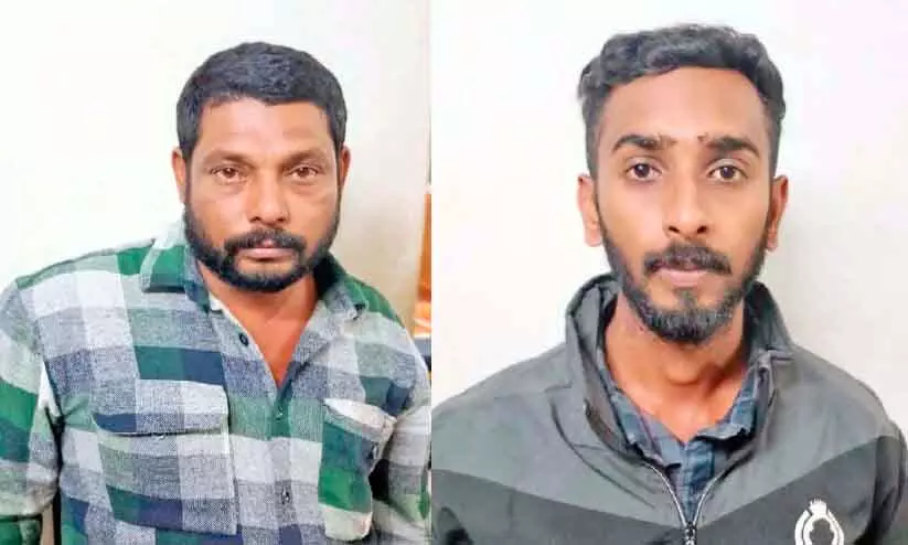 Kerala : 1.405 किलोग्राम हशीश और 320 ग्राम गांजा ज़ब्त किया गया Kerala : 1.405 किलोग्राम हशीश और 320 ग्राम गांजा ज़ब्त किया गया