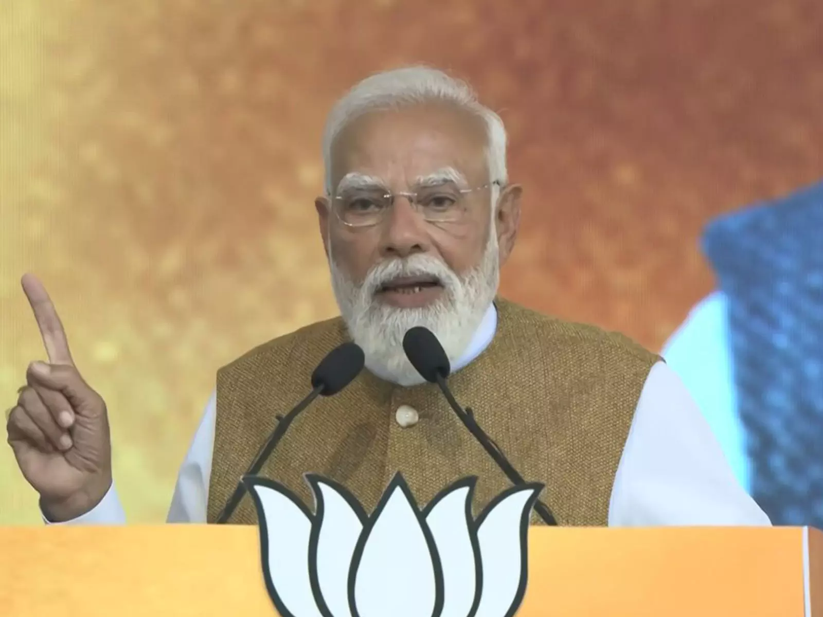 पीएम मोदी ने सबरीमाला मामले में LDF पर हमला बोला पीएम मोदी ने सबरीमाला मामले में LDF पर हमला बोला
