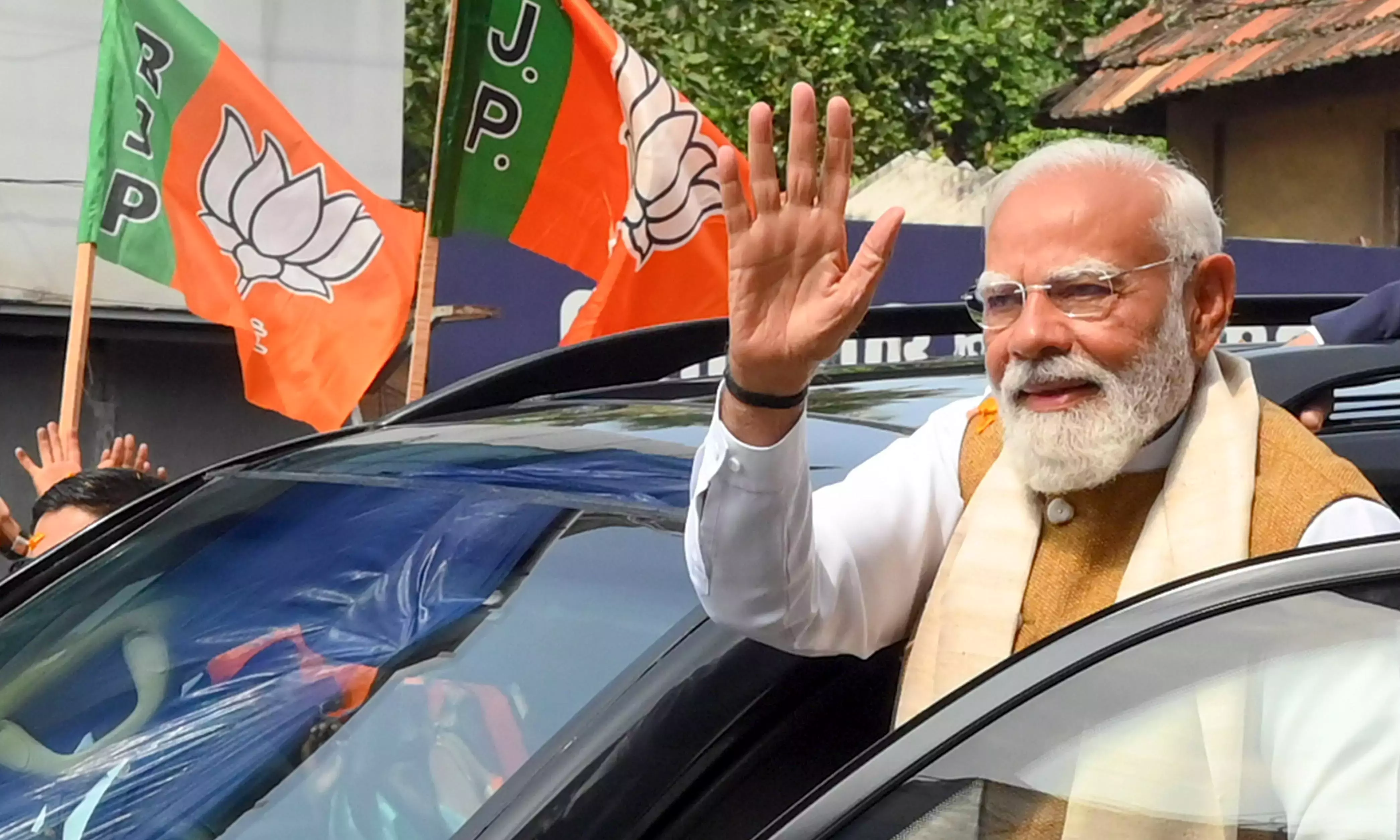 विधानसभा चुनावों से पहले NDA रैली शुरू करने के लिए PM चेन्नई पहुंचे विधानसभा चुनावों से पहले NDA रैली शुरू करने के लिए PM चेन्नई पहुंचे