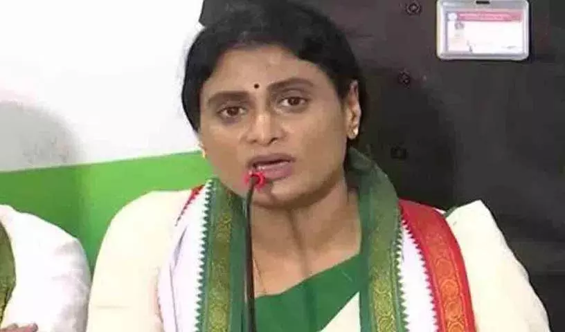 चंद्रबाबू को मोदी से समर्थन वापस लेना चाहिए: YS Sharmila की मांग चंद्रबाबू को मोदी से समर्थन वापस लेना चाहिए: YS Sharmila की मांग
