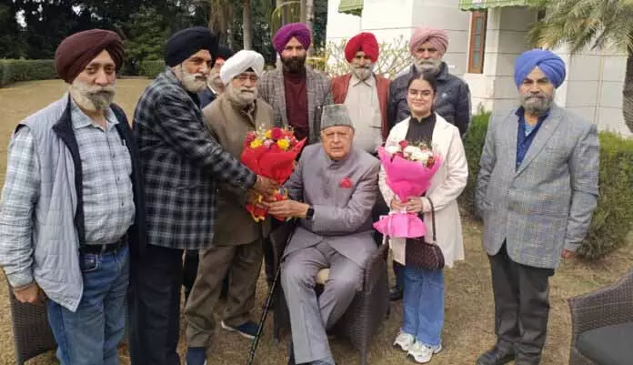 JKNC अल्पसंख्यक प्रकोष्ठ के प्रतिनिधिमंडल ने डॉ. फारूक अब्दुल्ला से मुलाकात की JKNC अल्पसंख्यक प्रकोष्ठ के प्रतिनिधिमंडल ने डॉ. फारूक अब्दुल्ला से मुलाकात की