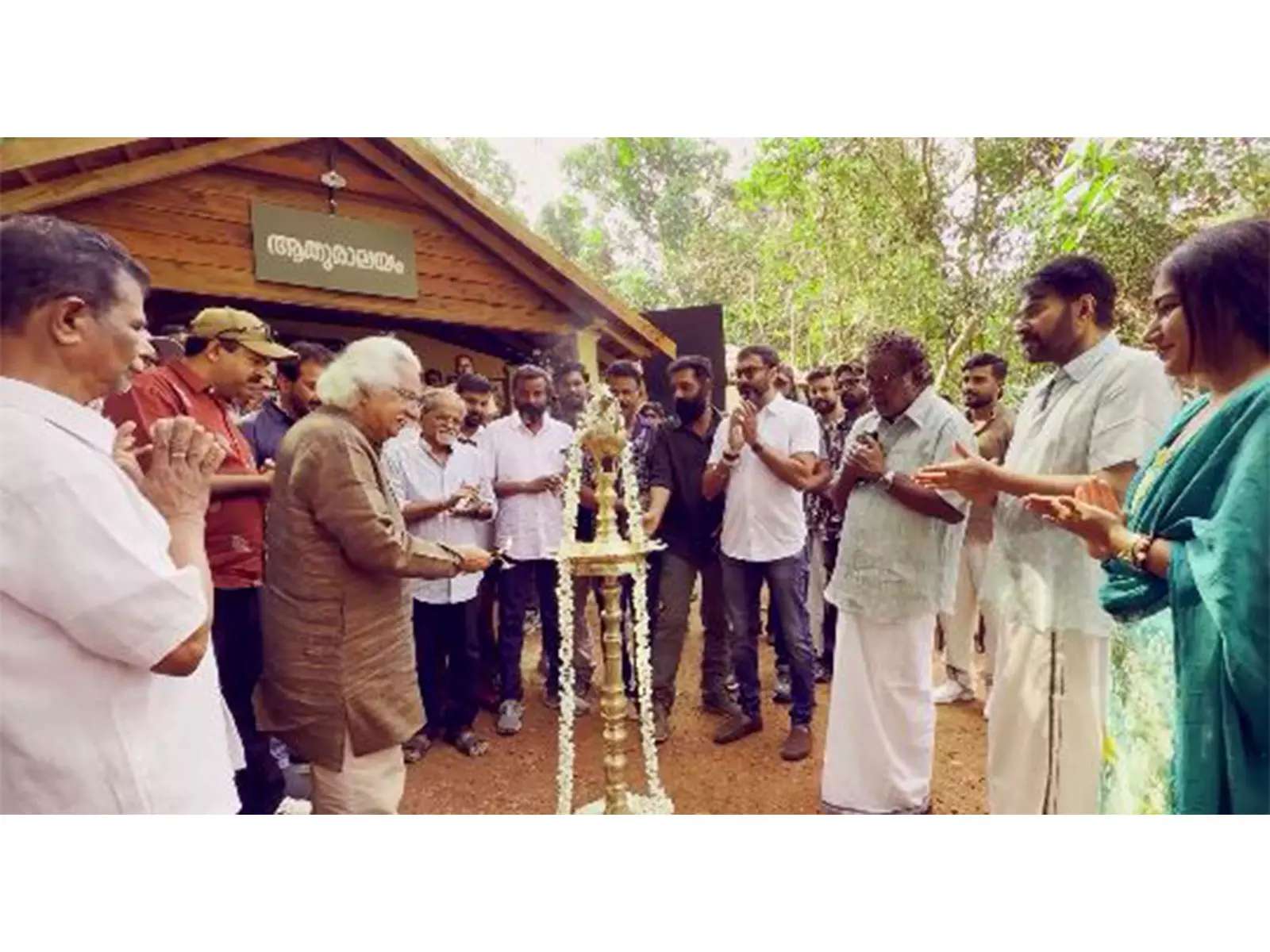 अदूर गोपालकृष्णन की फिल्म पदयात्रा में अभिनय करेंगे Mammootty , शूटिंग शुरू अदूर गोपालकृष्णन की फिल्म पदयात्रा में अभिनय करेंगे Mammootty , शूटिंग शुरू