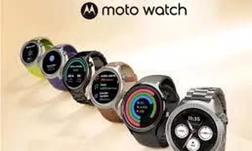 Moto Watch: लॉन्च हुई ये धांसू स्मार्टवॉच, 5 मिनट चार्ज में देगी पूरा दिन का बैटरी बैकअप Moto Watch: लॉन्च हुई ये धांसू स्मार्टवॉच, 5 मिनट चार्ज में देगी पूरा दिन का बैटरी बैकअप