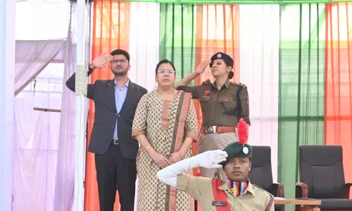 पण्डित चक्रपाणी शुक्ल हाईस्कूल ग्राउंड में गणतंत्र दिवस समारोह का हुआ फ़ाइनल रिहर्सल पण्डित चक्रपाणी शुक्ल हाईस्कूल ग्राउंड में गणतंत्र दिवस समारोह का हुआ फ़ाइनल रिहर्सल