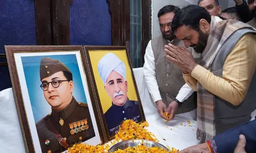 डबल-इंजन वाली सरकार सभी के विकास के लिए काम कर रही है CM डबल-इंजन वाली सरकार सभी के विकास के लिए काम कर रही है CM