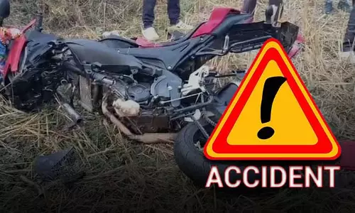 Kalahandi में सड़क हादसे में दो युवकों की मौत Kalahandi में सड़क हादसे में दो युवकों की मौत