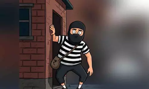 Kerala: नगरपालिका परिसर में डकैती मामला दर्ज Kerala: नगरपालिका परिसर में डकैती मामला दर्ज