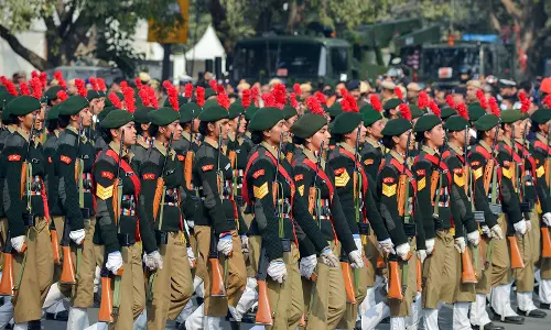 Lucknow गणतंत्र दिवस 2026 की परेड के लिए पूरी तैयारी में जुटा है और फुल ड्रेस रिहर्सल भी कर चुका