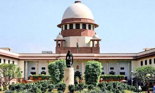 सुप्रीम कोर्ट ने RCom बैंक धोखाधड़ी जांच में ED-CBI से जवाब मांगा सुप्रीम कोर्ट ने RCom बैंक धोखाधड़ी जांच में ED-CBI से जवाब मांगा
