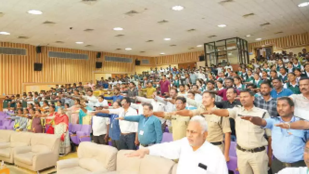 NTPC रामागुंडम टाउनशिप में सड़क सुरक्षा जागरूकता शिविर आयोजित किया गया NTPC रामागुंडम टाउनशिप में सड़क सुरक्षा जागरूकता शिविर आयोजित किया गया