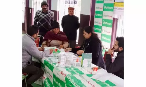JAMMU: देवली में फ्री मेडिकल कैंप लगाया गया JAMMU: देवली में फ्री मेडिकल कैंप लगाया गया