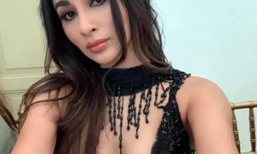 Mouni Roy ने इवेंट में उत्पीड़न का खुलासा किया