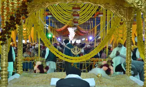 Amritsar में बसंत का उत्सव एक सदियों पुरानी परंपरा है