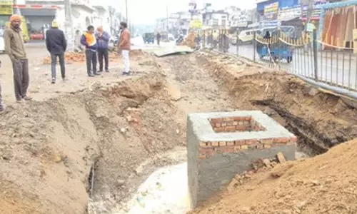 Bhiwani: सीवर समस्या का आखिरकार हुआ समाधान Bhiwani: सीवर समस्या का आखिरकार हुआ समाधान