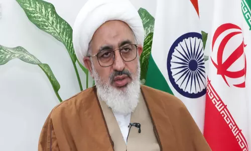 Iranian प्रतिनिधि का कहना है, ईरान शांति की तलाश में है Iranian प्रतिनिधि का कहना है, ईरान शांति की तलाश में है