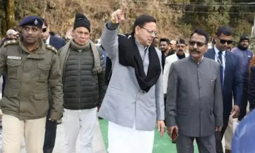 उत्तराखंड: CM धामी ने दुनीखाल-रातीघाट सड़क निर्माण कार्य का निरीक्षण किया उत्तराखंड: CM धामी ने दुनीखाल-रातीघाट सड़क निर्माण कार्य का निरीक्षण किया