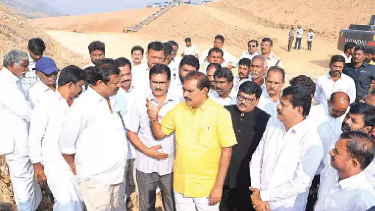 Andhra: निम्माला ने वेलिगोंडा पूरा होने को लेकर जगन की आलोचना की Andhra: निम्माला ने वेलिगोंडा पूरा होने को लेकर जगन की आलोचना की