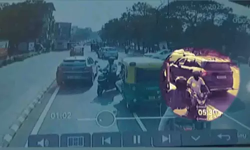 Bhubaneswar के पात्रापाड़ा के पास अमा बस स्कूटर दुर्घटना में शामिल, सवार घायल