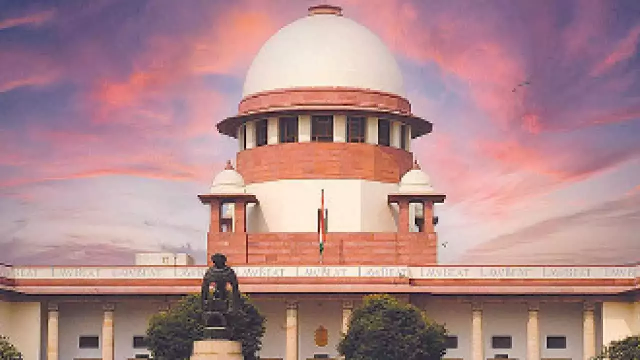 राज्य पुलिस केंद्रीय कर्मचारियों के खिलाफ भ्रष्टाचार के मामलों की जांच कर सकती है: SC