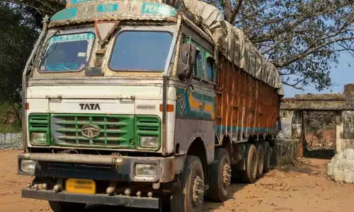 संबलपुर में GST एनफोर्समेंट टीम ने सुपारी से भरा ट्रक जब्त किया