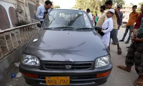 पाकिस्तान में पत्रकारों पर बढ़ता खतरा, अभिव्यक्ति की स्वतंत्रता पर सख्ती: रिपोर्ट पाकिस्तान में पत्रकारों पर बढ़ता खतरा, अभिव्यक्ति की स्वतंत्रता पर सख्ती: रिपोर्ट
