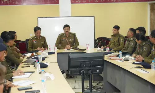 रायपुर पुलिस कमिश्नर ने ली क्राइम मीटिंग