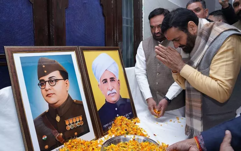 डबल-इंजन वाली सरकार सभी के विकास के लिए काम कर रही है CM डबल-इंजन वाली सरकार सभी के विकास के लिए काम कर रही है CM