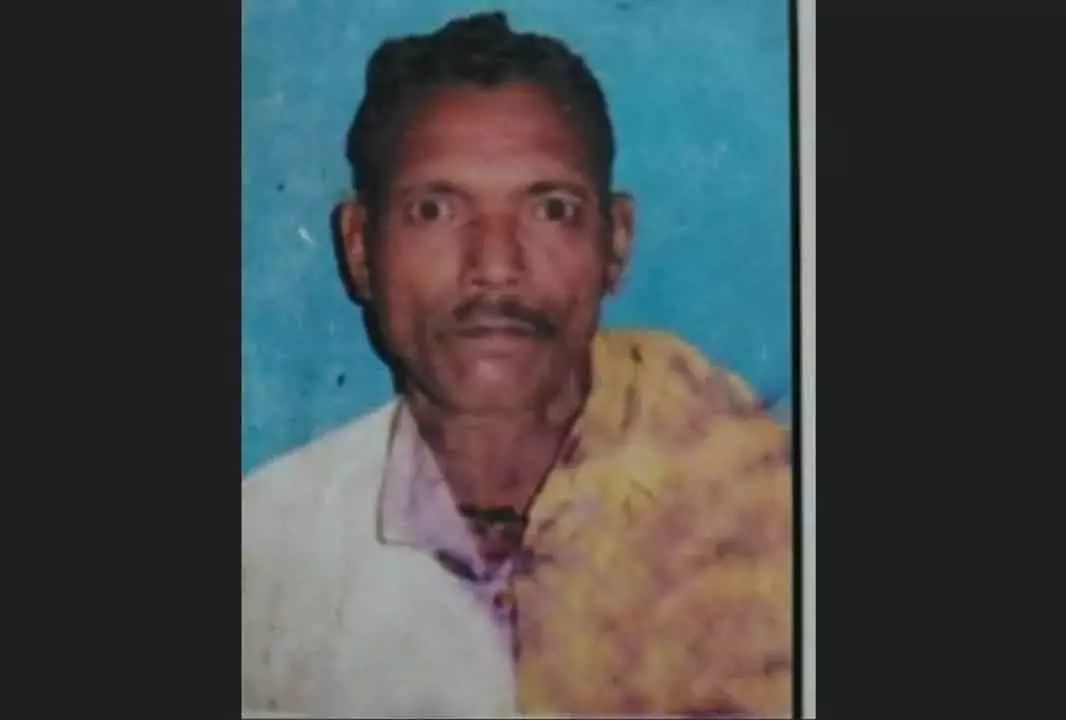 Odisha के रायगड़ा में जादू-टोना के शक में एक बुजुर्ग की हत्या; पुरी में एक आरोपी गिरफ्तार Odisha के रायगड़ा में जादू-टोना के शक में एक बुजुर्ग की हत्या; पुरी में एक आरोपी गिरफ्तार