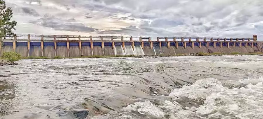 Tungabhadra जलाशय के लिए क्रेस्टगेट ₹10 करोड़ लौटाए गए: संघर्ष की चेतावनी Tungabhadra जलाशय के लिए क्रेस्टगेट ₹10 करोड़ लौटाए गए: संघर्ष की चेतावनी