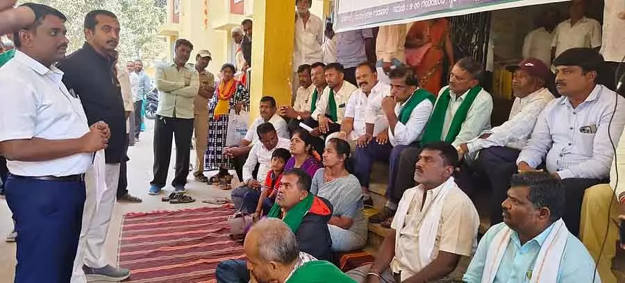 प्यूरिफिकेशन यूनिट स्थापित करने की मांग: अनशन सत्याग्रह शुरू प्यूरिफिकेशन यूनिट स्थापित करने की मांग: अनशन सत्याग्रह शुरू