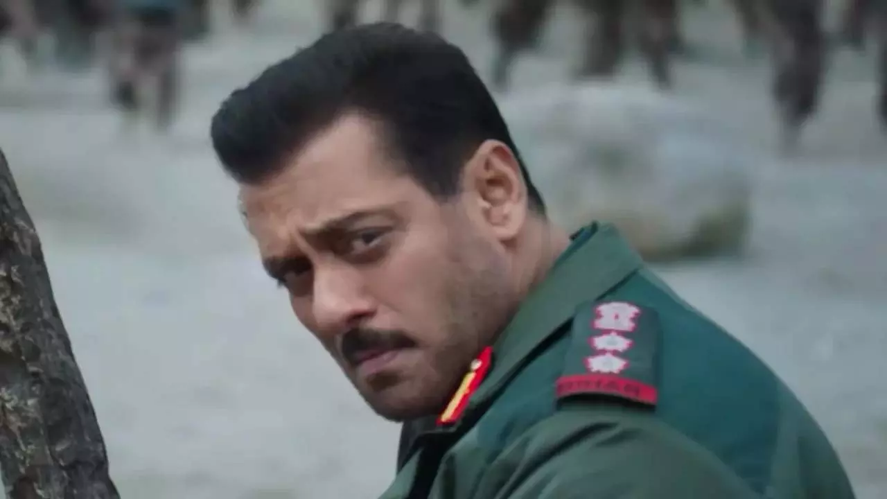 मातृभूमि के लिए Salman Khan के गाने का टीज़र त्रुटिहीन वीरता को प्रदर्शित करता मातृभूमि के लिए Salman Khan के गाने का टीज़र त्रुटिहीन वीरता को प्रदर्शित करता